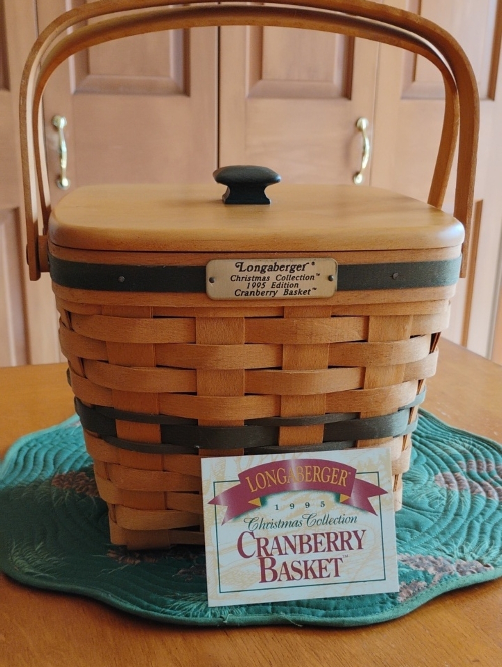 Longaberger 1995 Cranberry Basket Double Handle With Lid And Plastic Insert